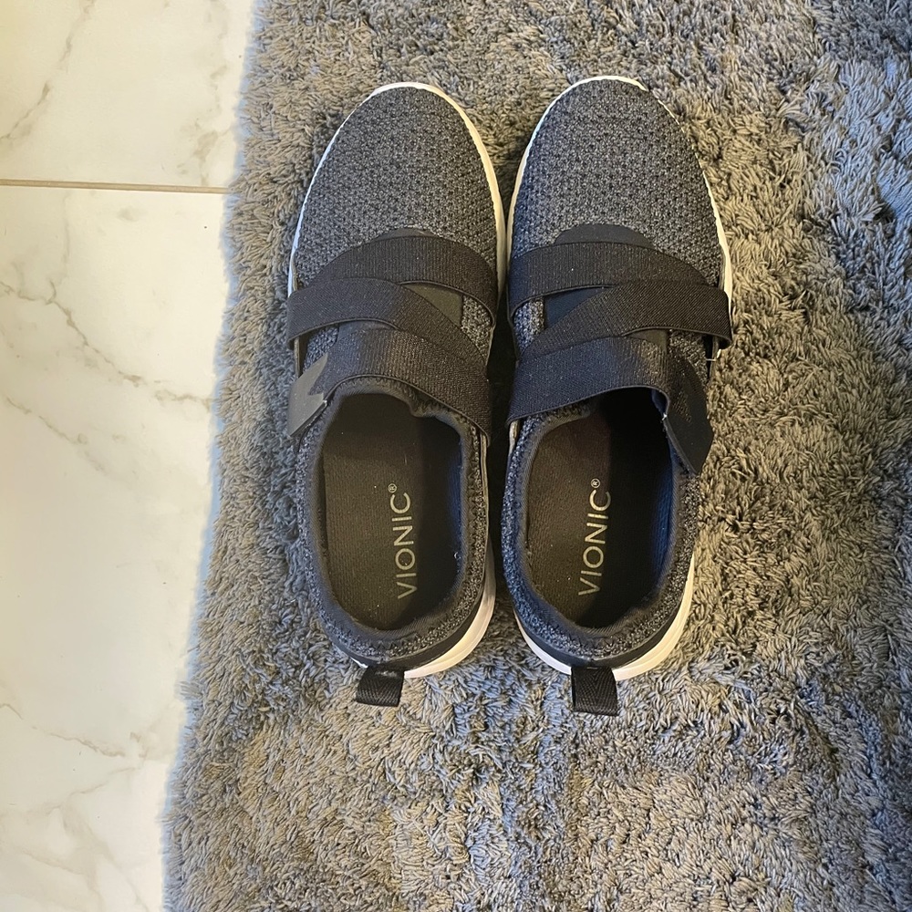Women’s Vionic Sneakers